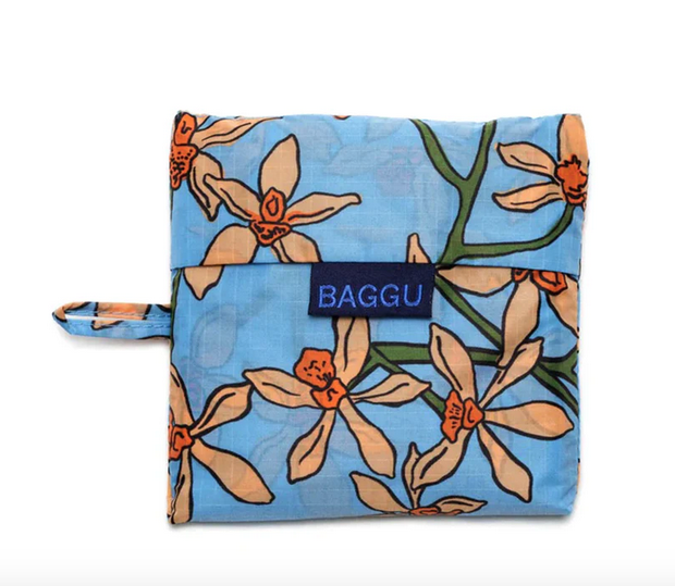 Standard size Orchid Baggu bag folded in it's matching pouch.