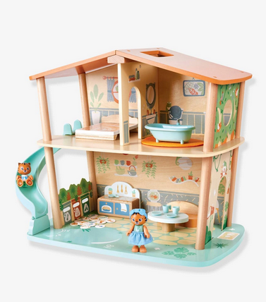 Two-level wooden house play set for toddlers and preschoolers! There are two tigers in the set, and they can sit, stand, grip things with their hands and slide from the top level to a pond. The play set comes with a bed, bathtub, bath mat, sofa, coffee table, pan, two plates, two cups, a stove, slide and 18 garbage cards for 3 recycle slots. 