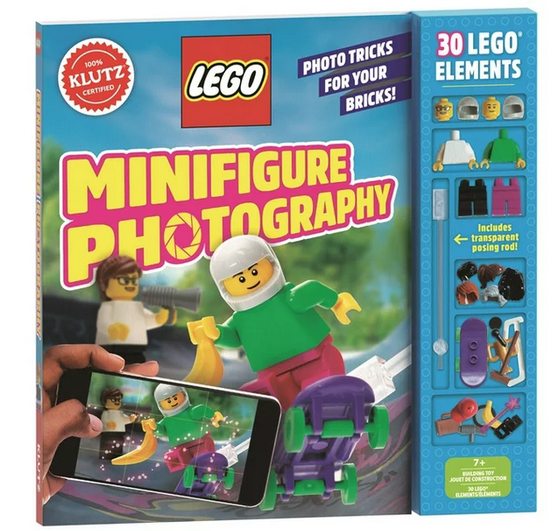 Learn how to take great photos with LEGO minifigures! Two included minifigures are ready to strike a pose, with 20 LEGO props and accessories, including wigs, sports equipment, animals, and other odds and ends. Six oversized backgrounds will help you frame your photos so you get great-looking results right away. 