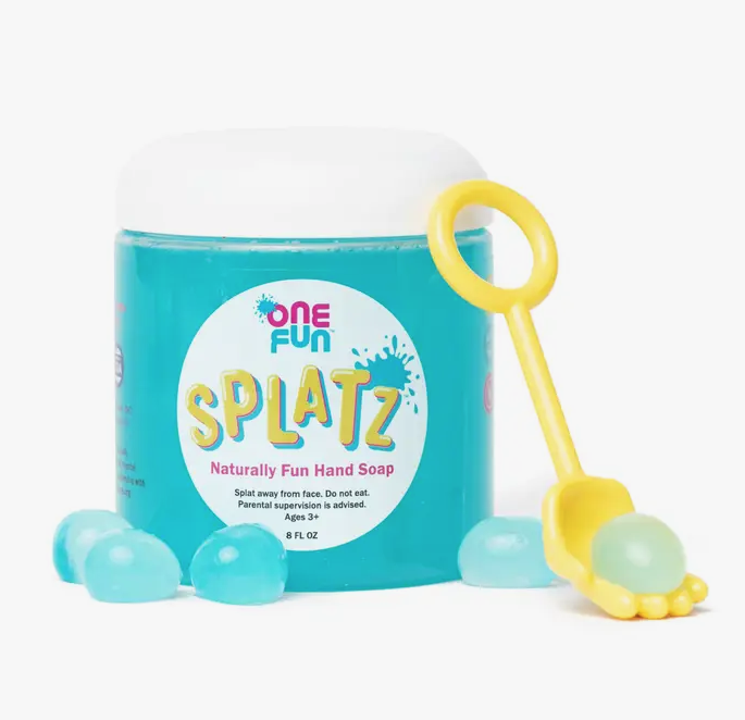 SPLATZ are bursting bubbles of pure hand soap that literally SPLAT! when kids squeeze them. Each 8oz container of SPLATZ comes with an adorable yellow "handy" spoon found inside to help your child dispense the soap balls. Turquoise Sky is a Breezy Citrus scent.
