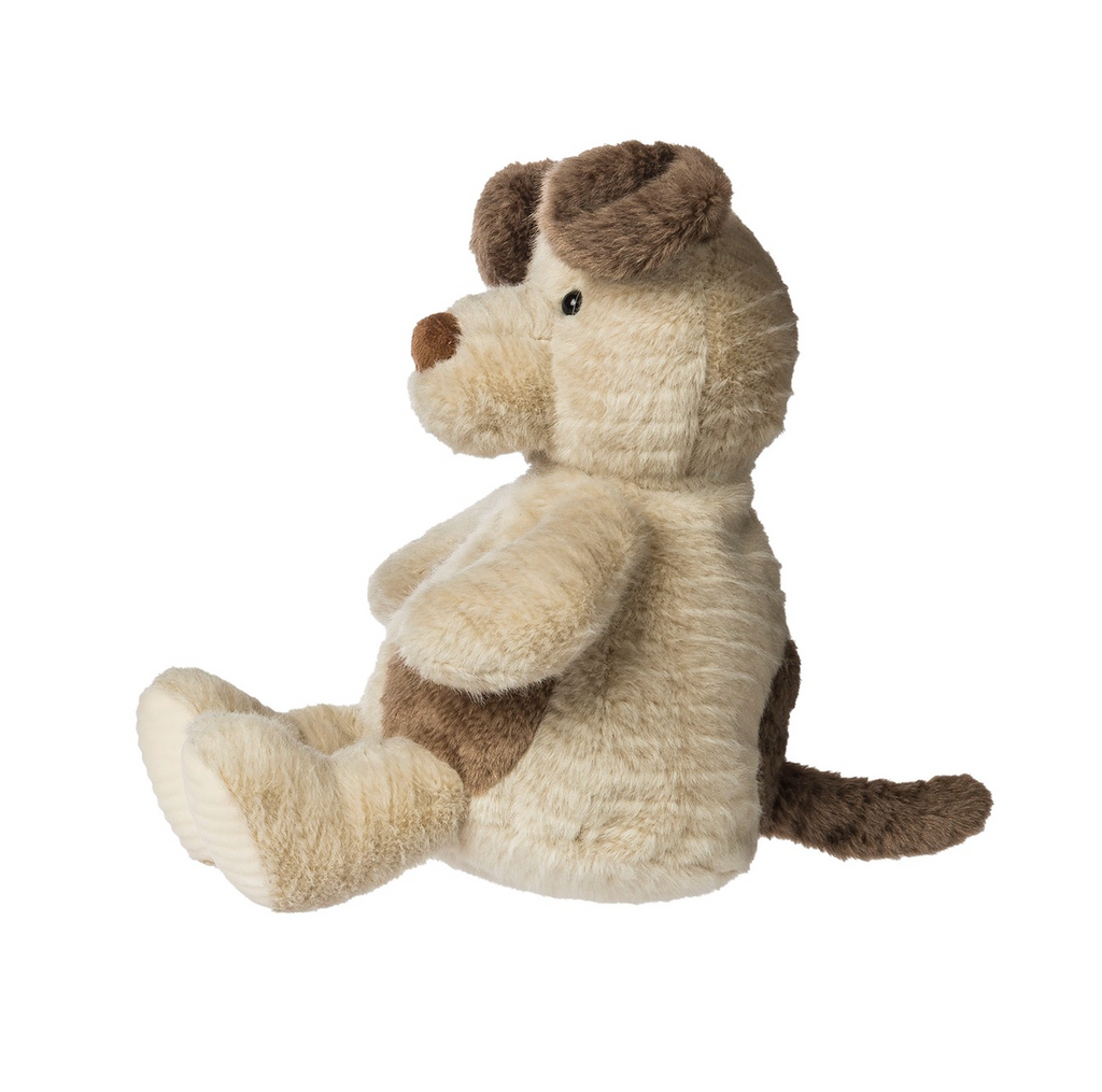 Durango Hound in a seated pose viewed from the side. 