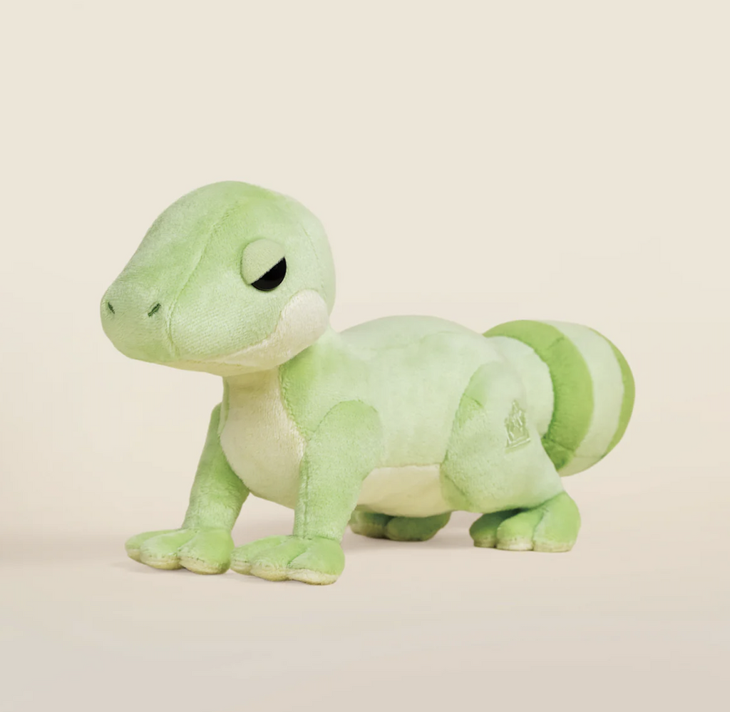 Green Gecko stuffed animal from Bellzi in a standing pose. 