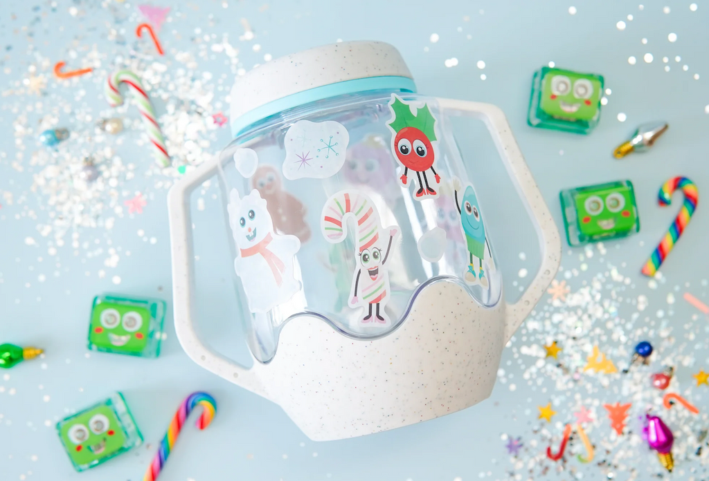 The Glo Pals limited edition Glo Jar with cling stickers, light up cubes and holiday fun fillers which are all included in the gift set. 