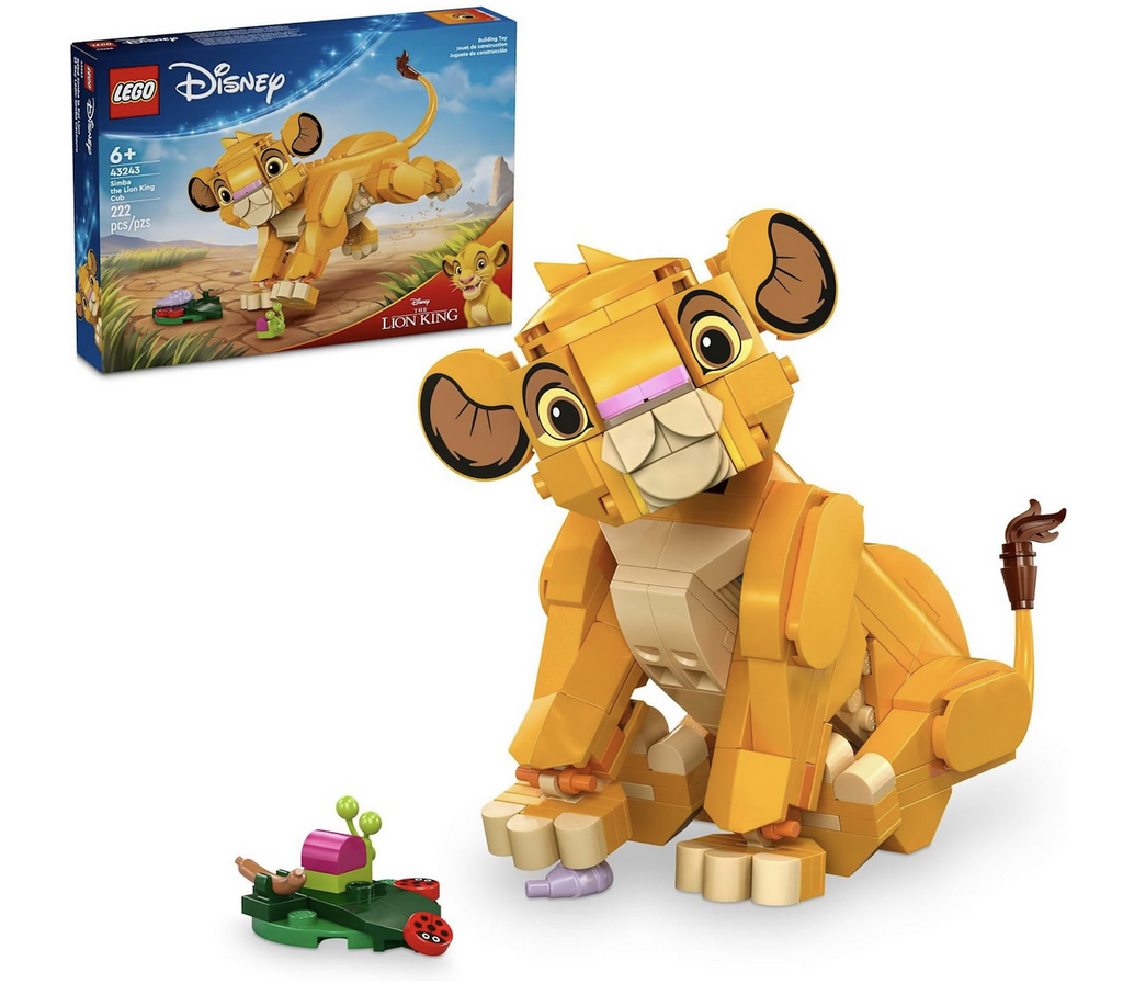 LEGO Disney Simba the Lion King Cub building set with SImba in a sitting position with the box in the background. 