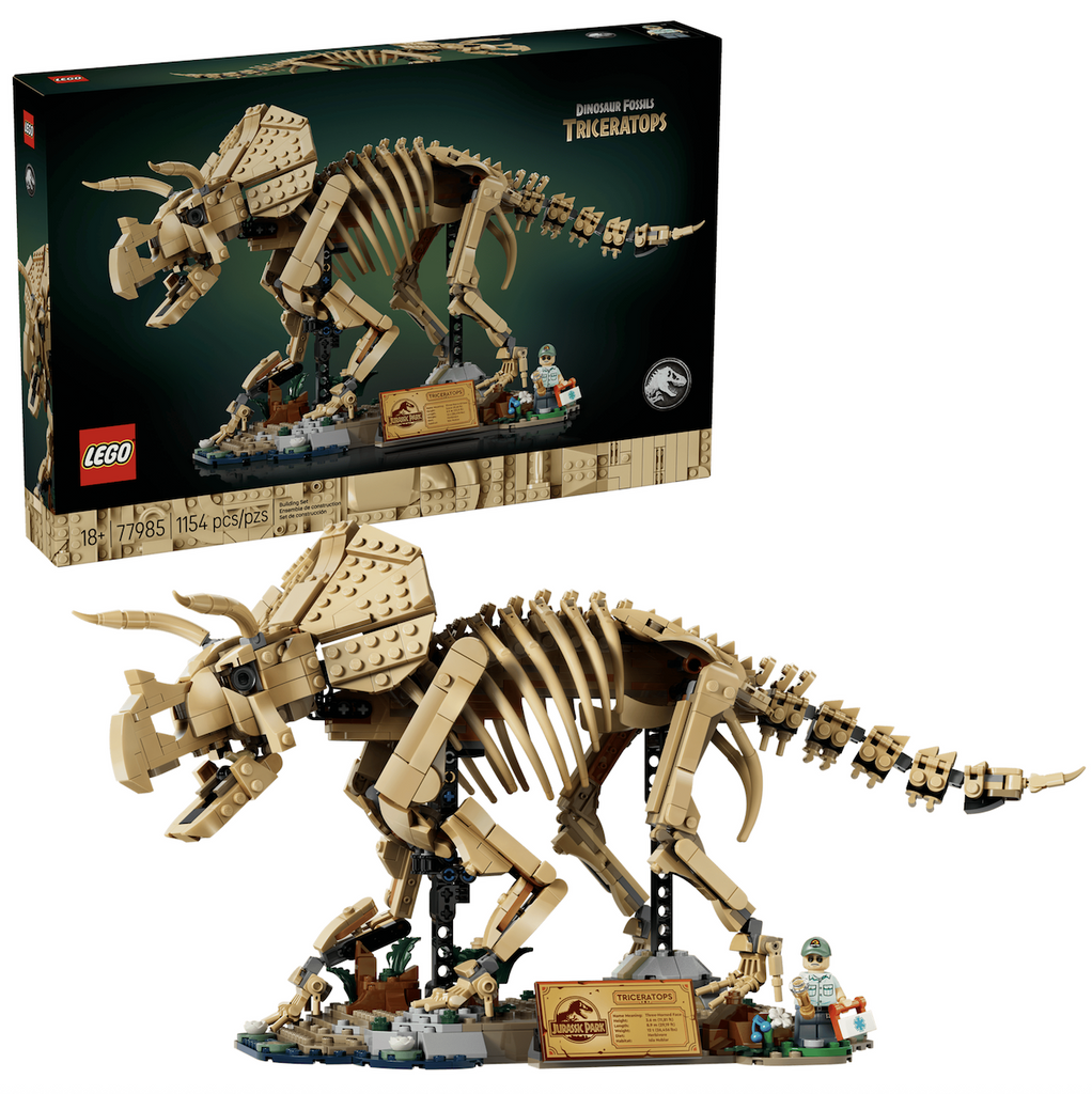 LEGO Dinosaur Fossils: Triceratops Jurassic World set. Dinosaur model with an opening jaw and accessories that include an information plaque, a stand with wetland environment and Cretaceous plants, and Dr. Gerry Harding minifigure. 