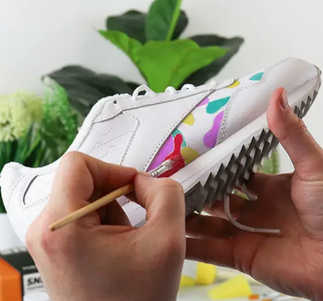Customisation Kit Sneaker Customisation Kit – World of Mirth