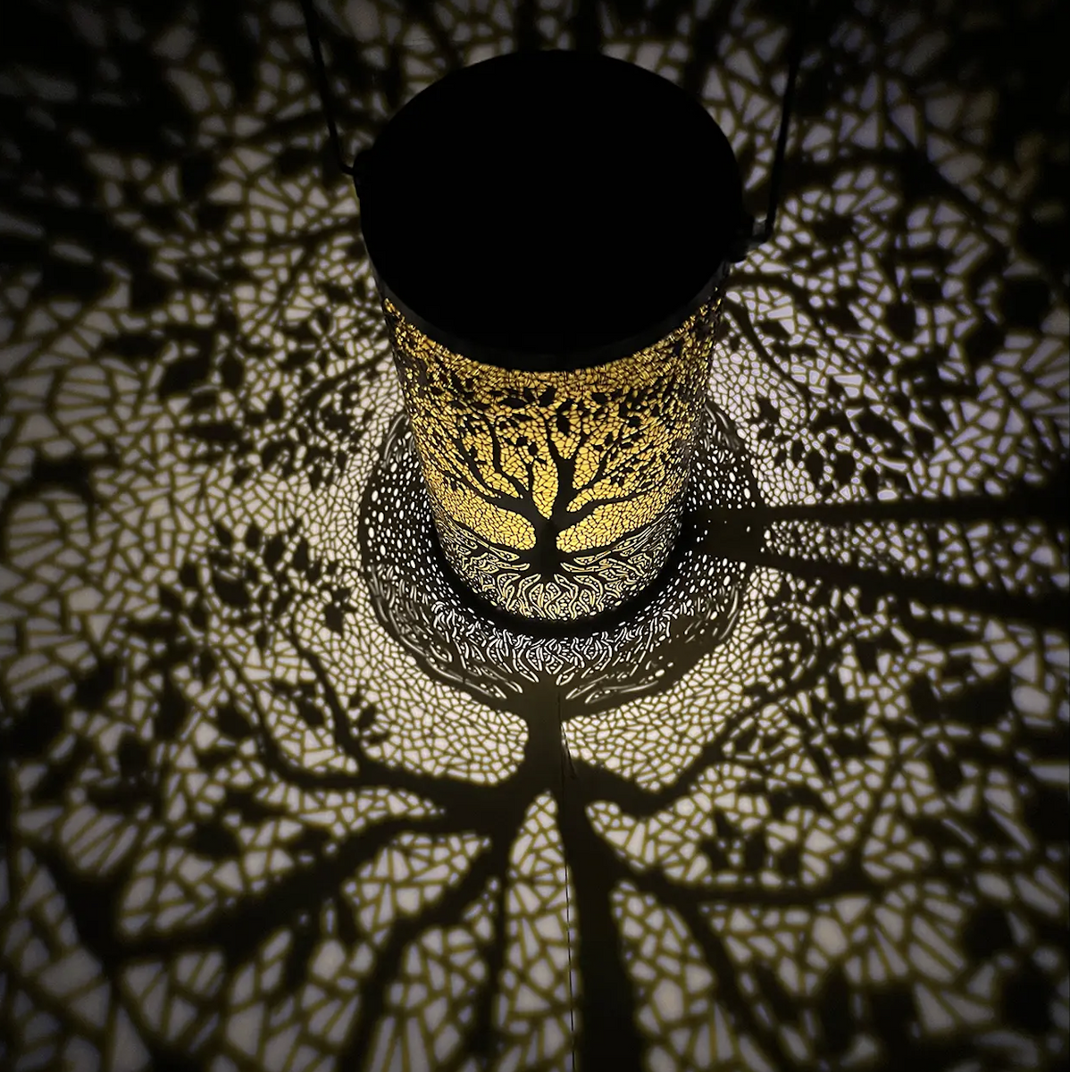 Solar Garden Lantern Tree – World of Mirth