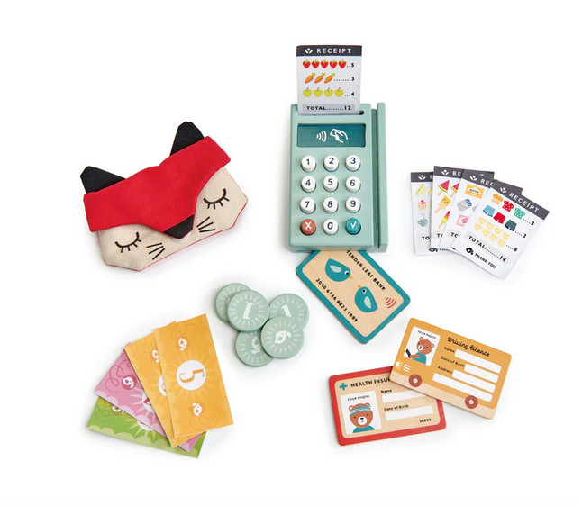 Money play set comes with a cute fabric fox coin purse, play paper money and wooden coins, 2 wooden ID cards, wooden debit card, plat reciepts, and a wooden credit card machine.